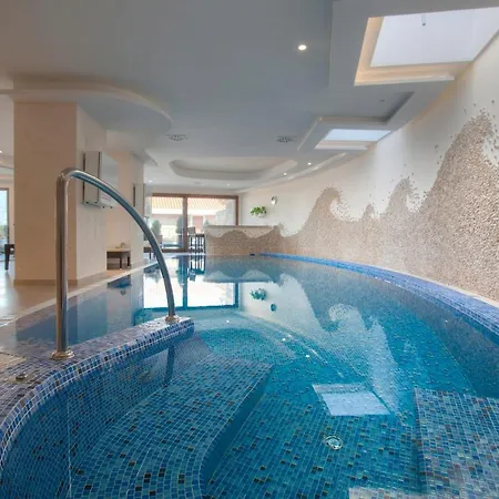 Alexandar Montenegro Luxury & *