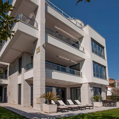 Alexandar Montenegro Luxury & Будва